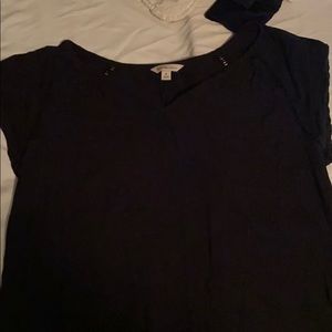 FREE WHEN ADDED TO A BUNDLE. CALVIN KLEIN TOP